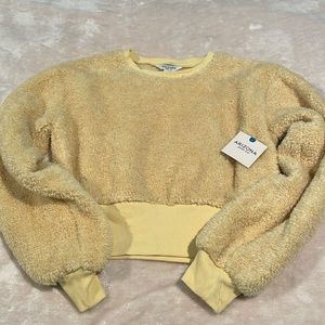 Arizona new with tags yellow juniors sweater size XS
